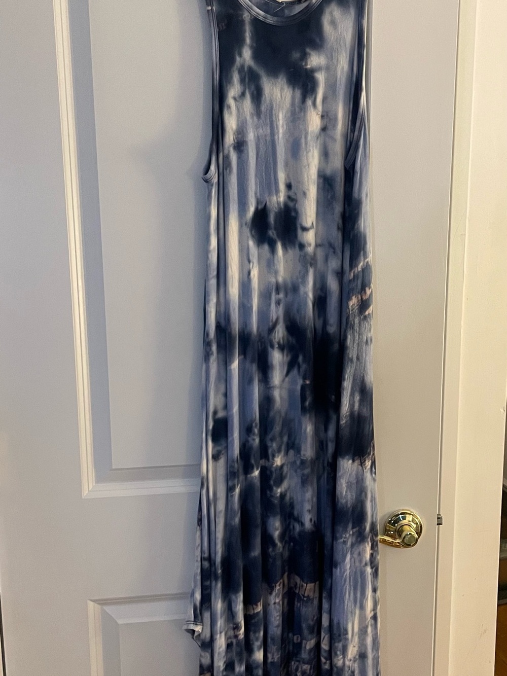 SWEET LOVELY by Jen Tie-Dye Maxi Dress in Navy and White